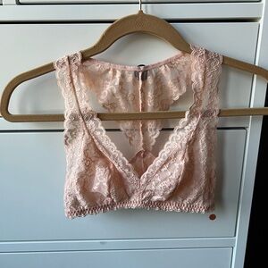 NWOT Victoria's Secret Peach Lace Bralette small